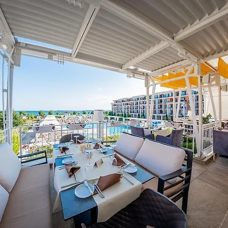 公寓 Apartello Premier - Sea & Pool View - 圣弗拉斯