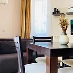 شقة Apartello Premier - Sea & Pool View - سفيتي فلاس